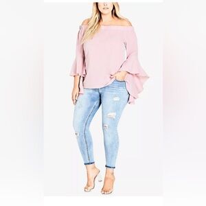 🌺 City Chic bell sleeve off shoulder top. SIZE L (20) EUC in Dusty Rose